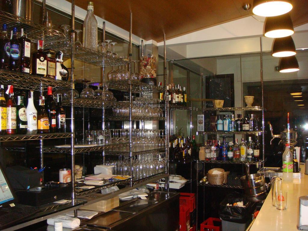 Hotel Leon Tierra De Vinos La Palma Del Condado Buitenkant foto