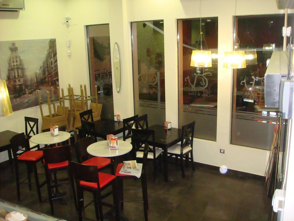 Hotel Leon Tierra De Vinos La Palma Del Condado Buitenkant foto