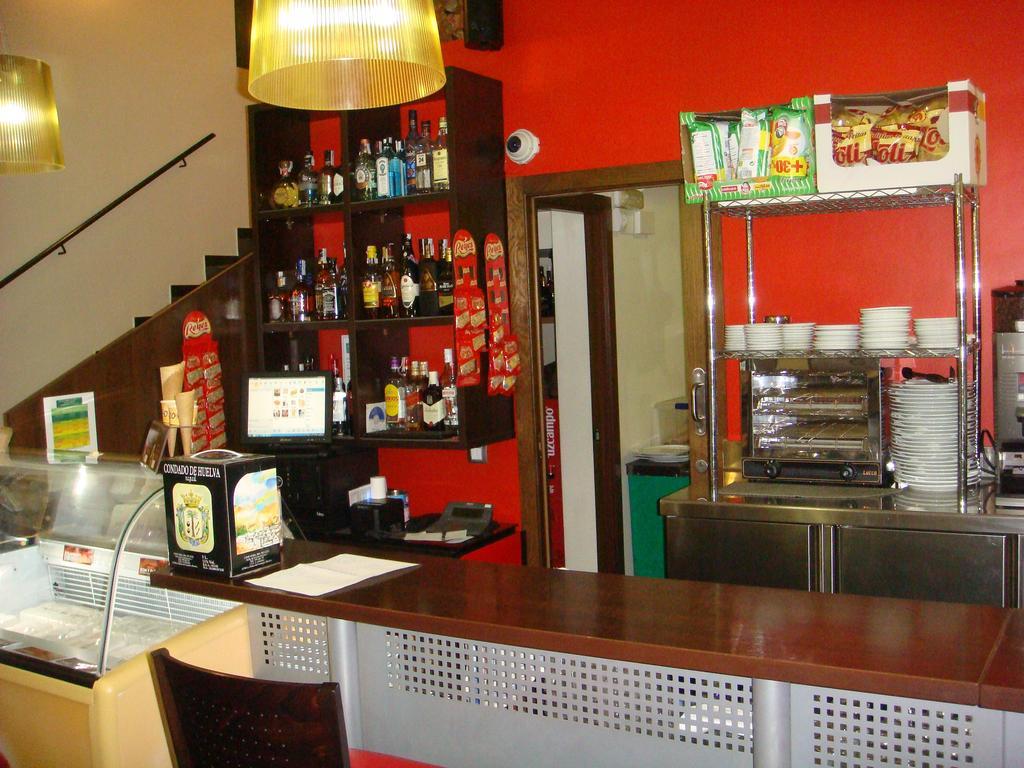 Hotel Leon Tierra De Vinos La Palma Del Condado Buitenkant foto