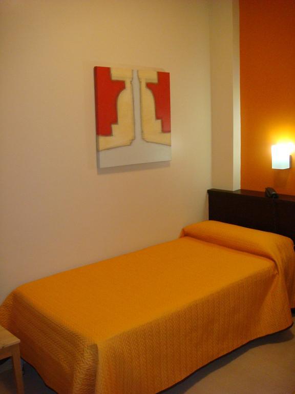 Hotel Leon Tierra De Vinos La Palma Del Condado Kamer foto