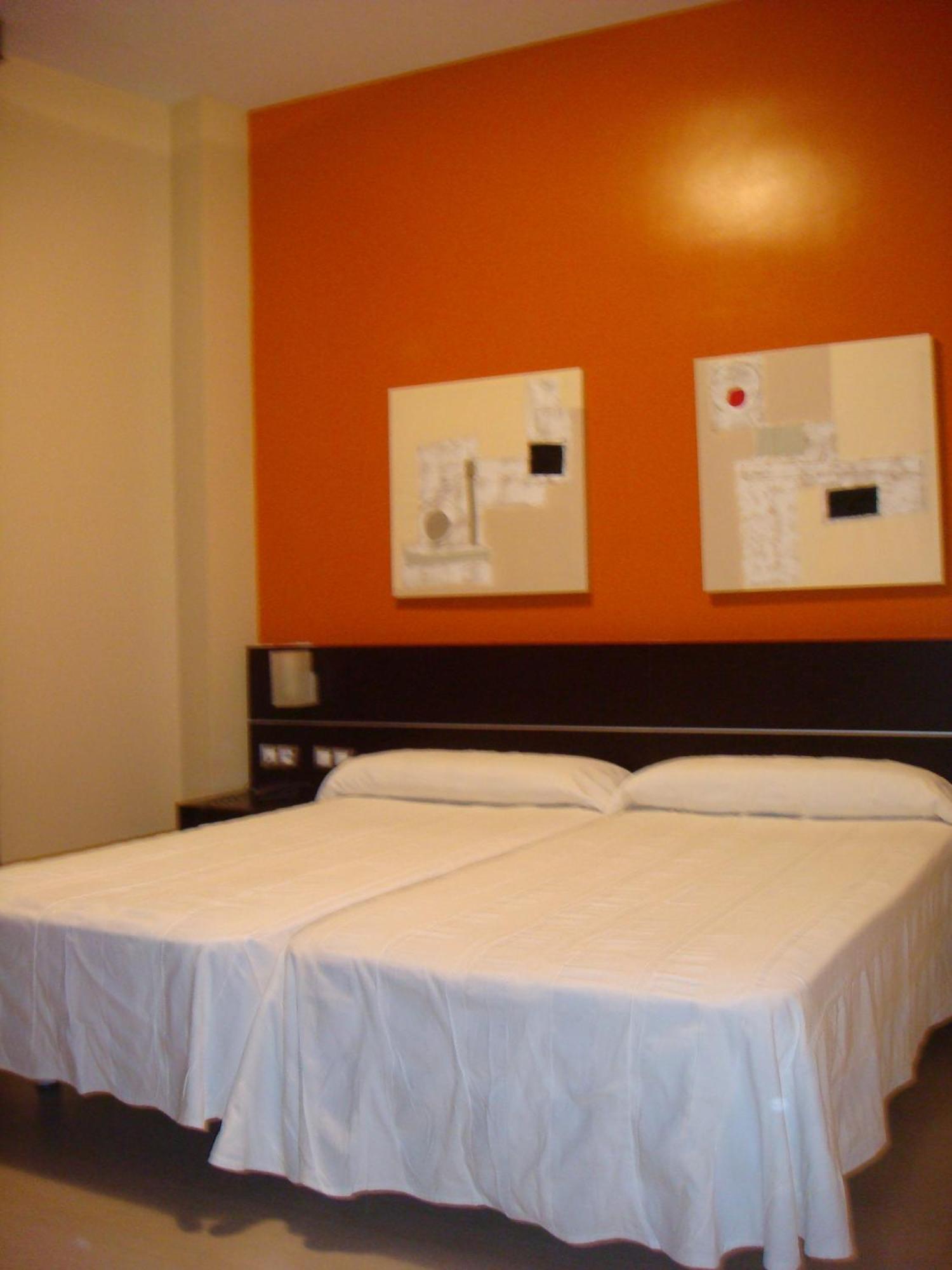 Hotel Leon Tierra De Vinos La Palma Del Condado Kamer foto