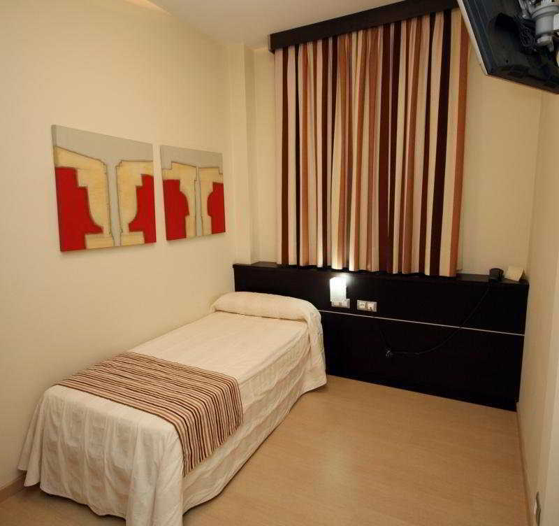 Hotel Leon Tierra De Vinos La Palma Del Condado Buitenkant foto